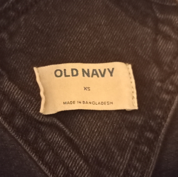 Old Navy Slouchy Jean Cut-Off Overalls - Picture 6 of 7